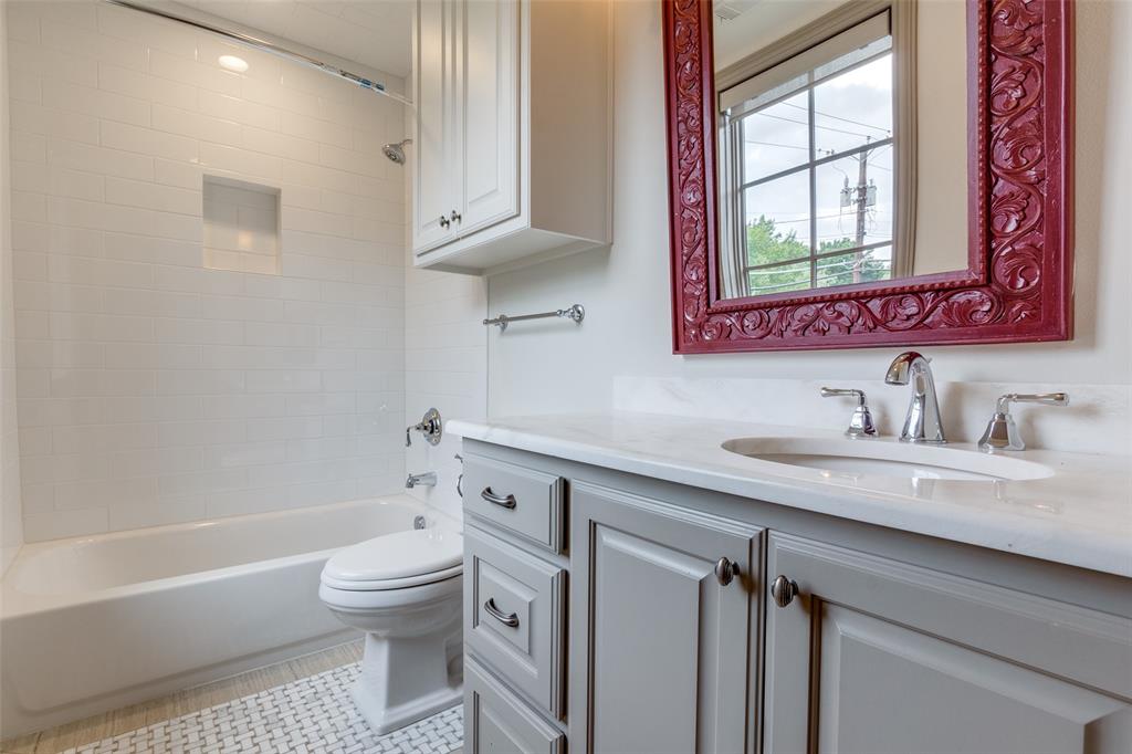 El Parado - Residential