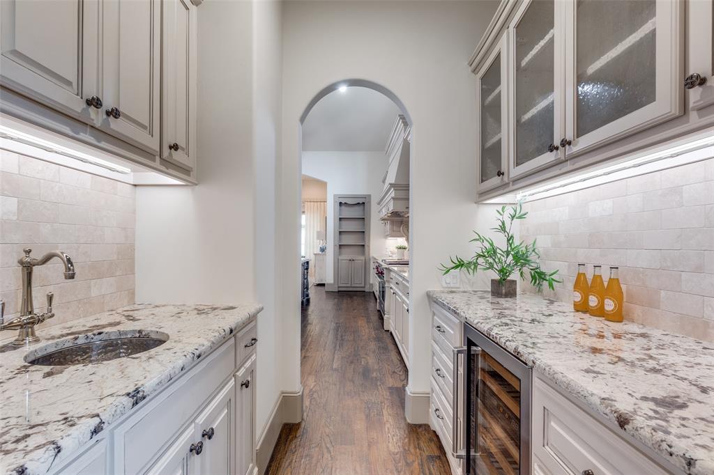 El Parado - Residential