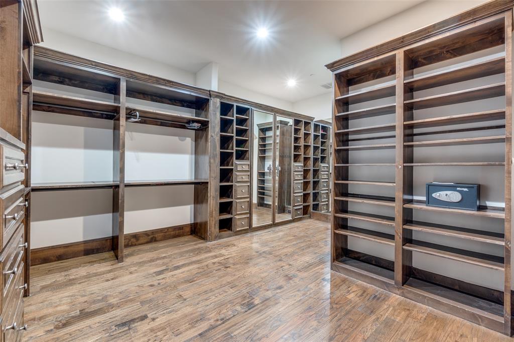 El Parado - Residential