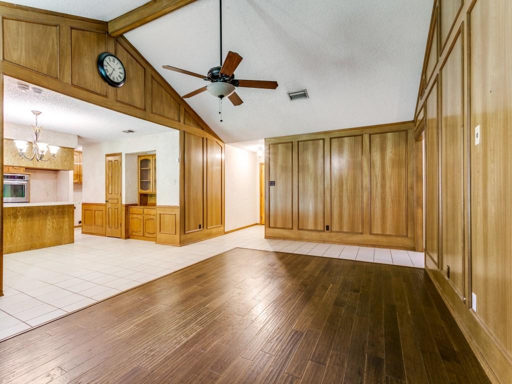 710 Lakewood Lane