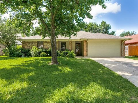 710 Lakewood Lane Grapevine TX 76051