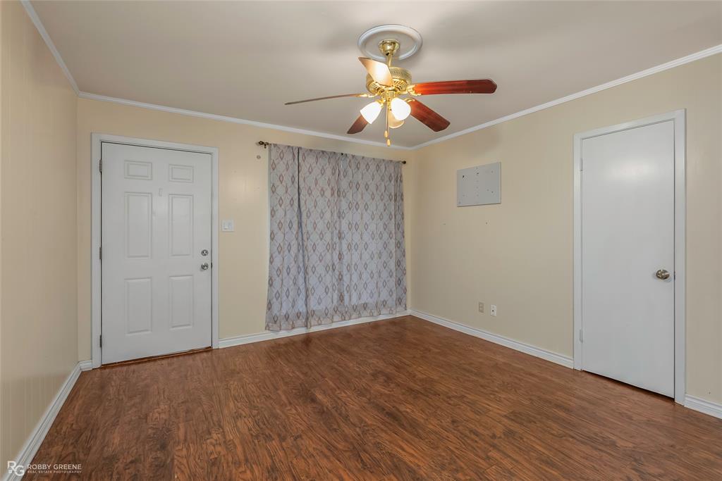 838 Fairlawn Drive