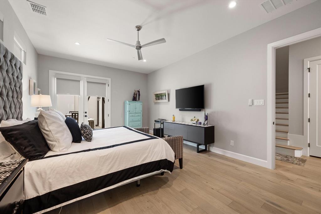 Lakeside Tower - Residential