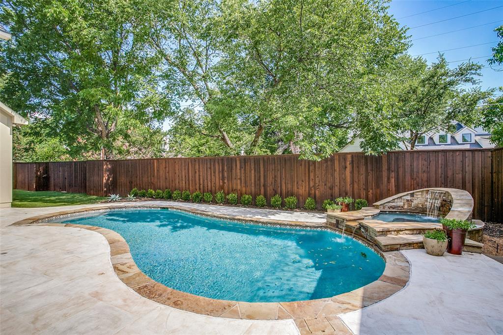 Walnut Crest - Residential