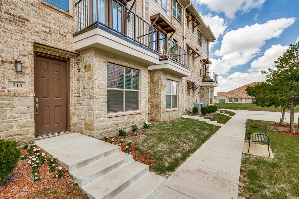 714 N Plano Road