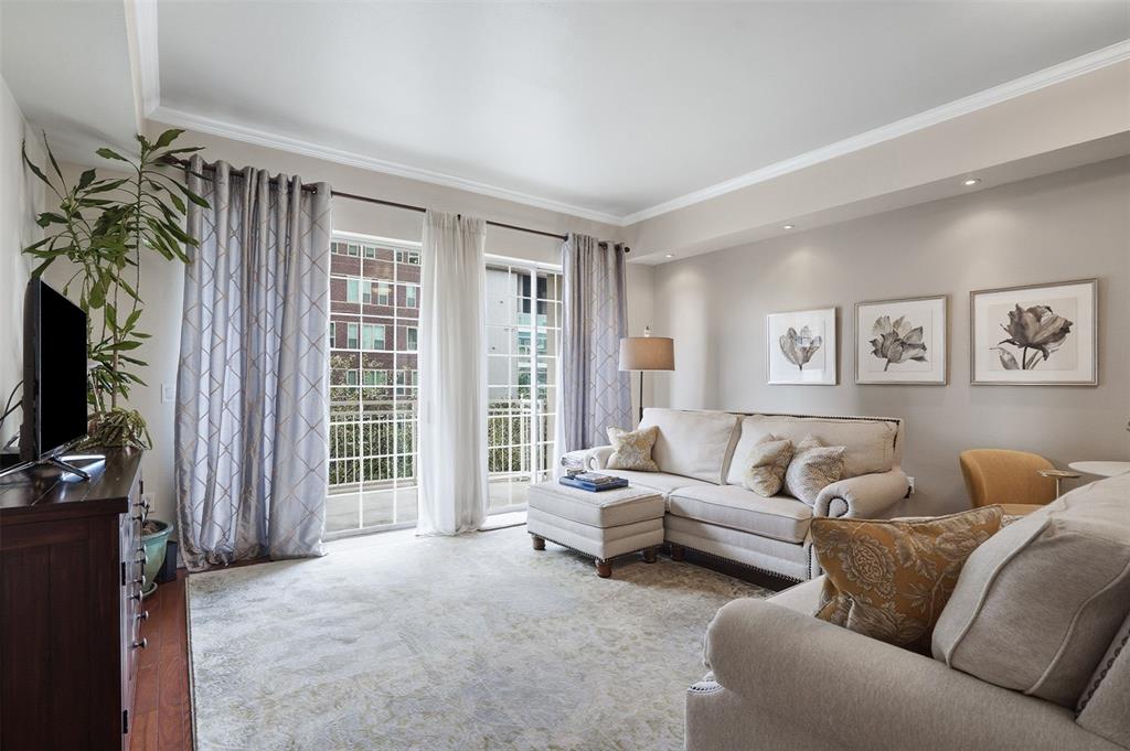 3225 Turtle Creek Boulevard 318