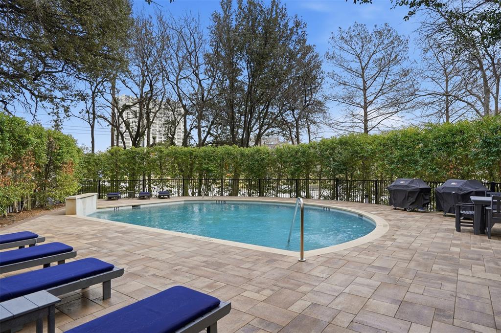 Renaissance On Turtle Creek Condo - Residential