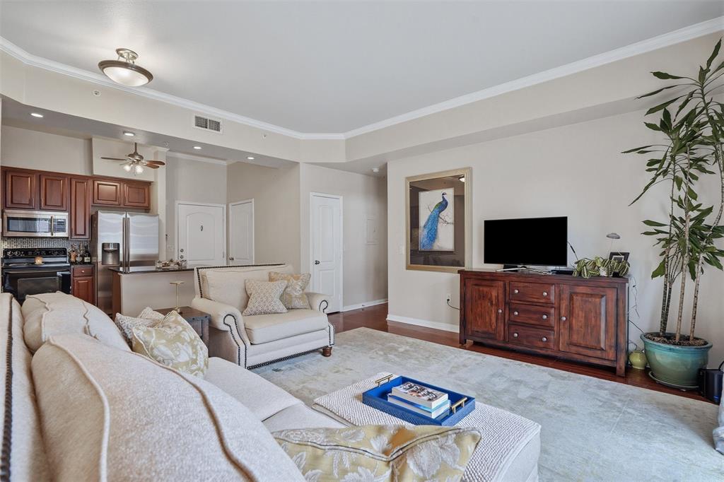 3225 Turtle Creek Boulevard 318