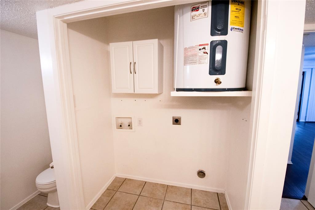 Cambridge Condo Ph 01 03 - Residential