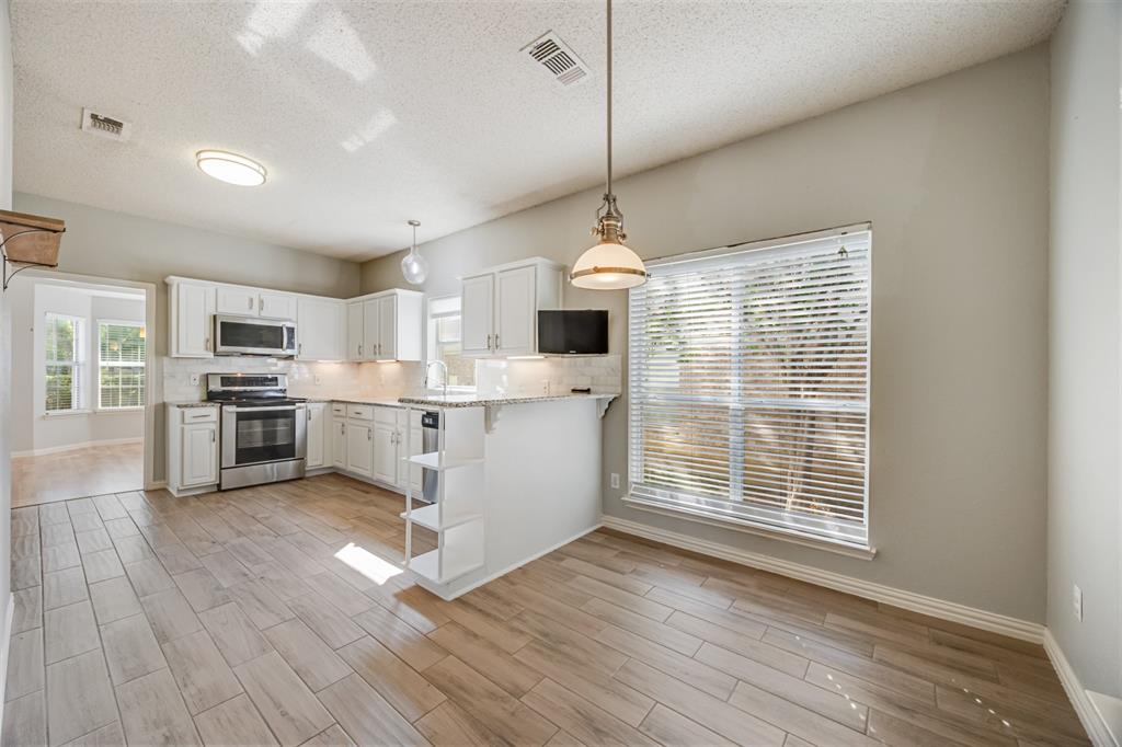 1409 High Crest Drive