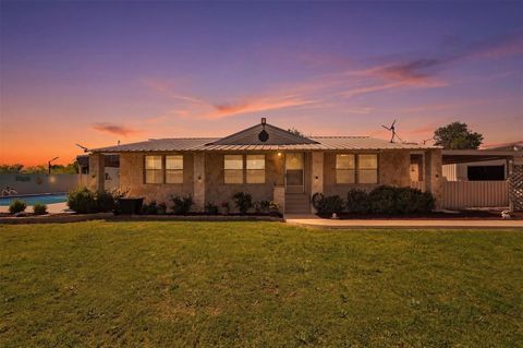 435 Gene Lee Road Mineral Wells TX 76067