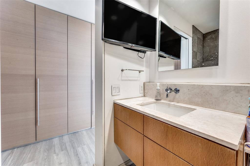 Residences - Residential