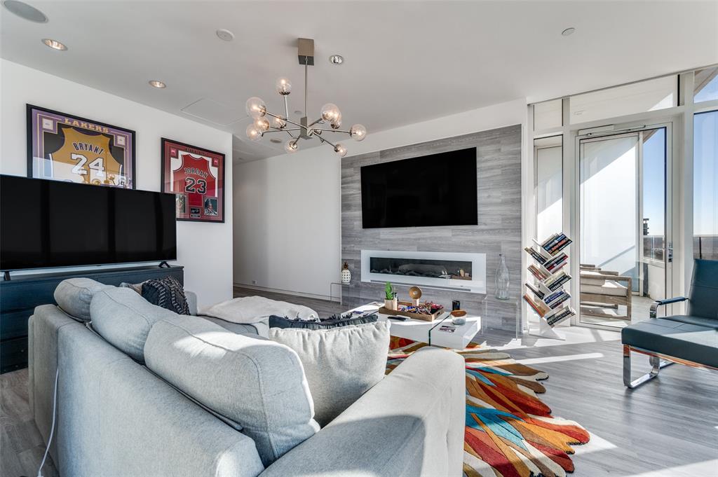 Residences - Residential