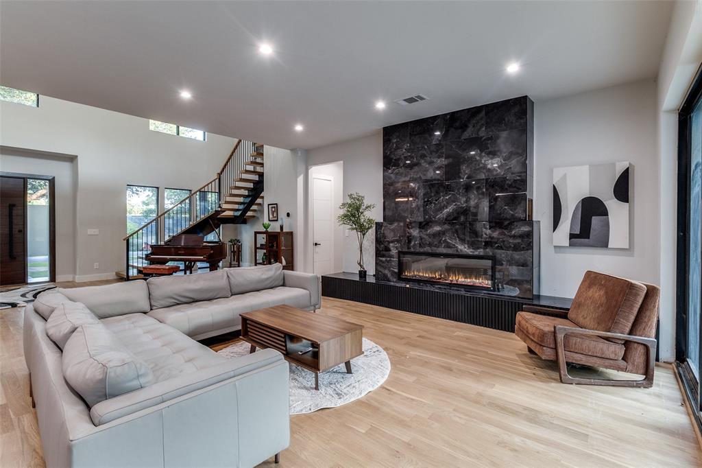 Northwood Hills 01 - Residential Lease