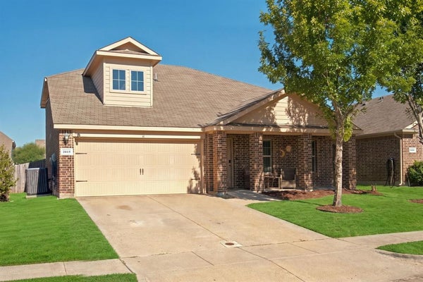 2015 CROSBY DR, FORNEY, TX 75126 - Image 792cf67112cc0b35a853edc69abb53b2/1400517170