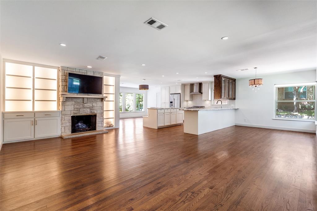 519 Northlake Drive