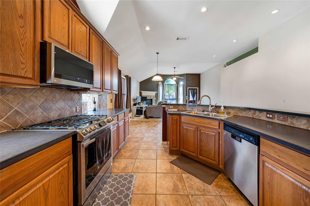 Fountainview Ph Three - Residential