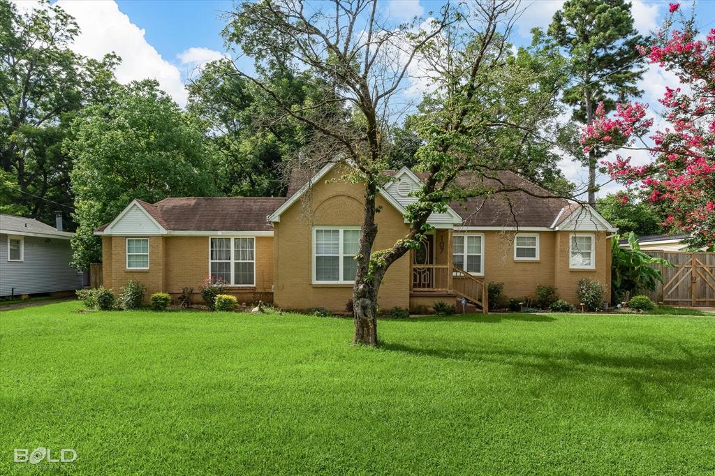 Shreveport, Louisiana 71105, United States, 3 Bedrooms Bedrooms, ,3 BathroomsBathrooms,Residential,Contingent,155943