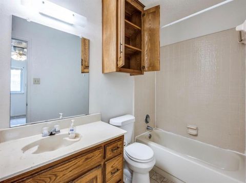 407 S Las Vegas Trail White Settlement TX 76108