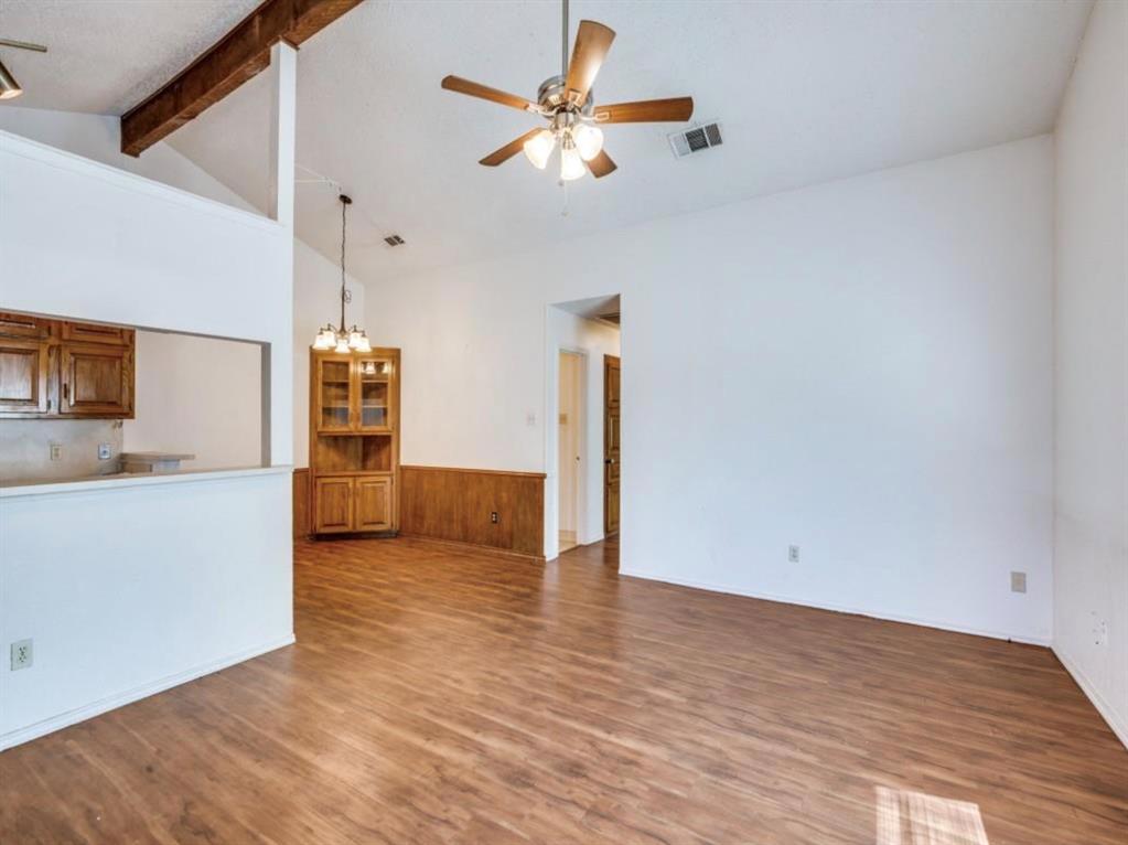 407 S Las Vegas Trail