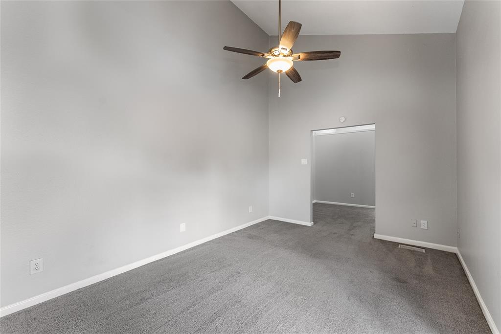 Villas Condo At Pkwy Village - Residential