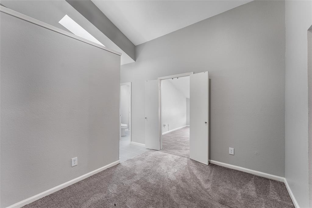 Villas Condo At Pkwy Village - Residential