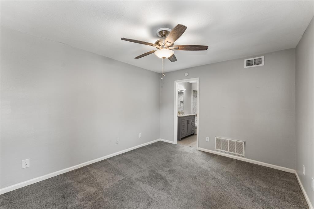 Villas Condo At Pkwy Village - Residential