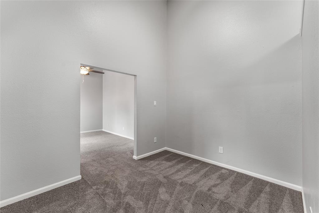 Villas Condo At Pkwy Village - Residential