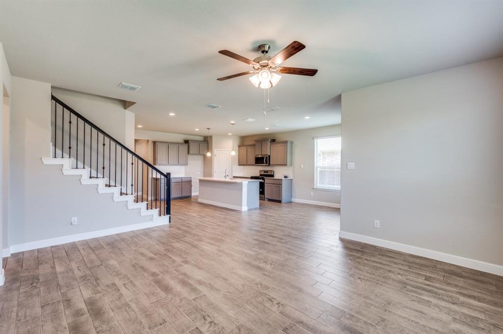 5225 Mountain View Drive