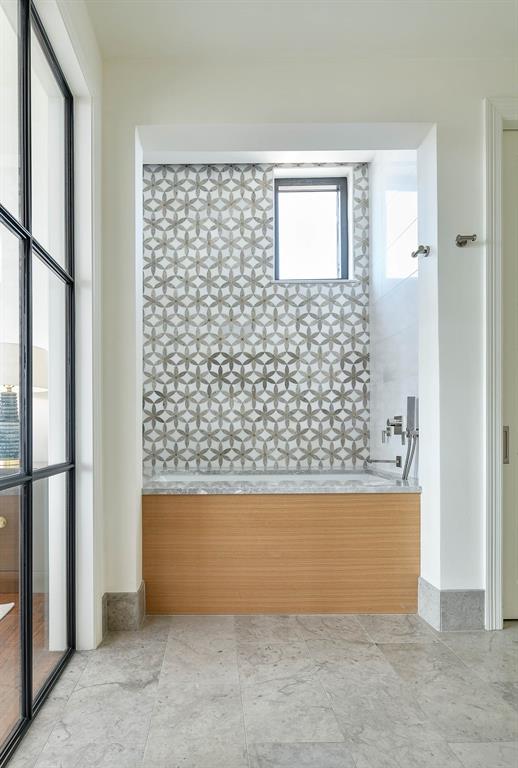 Plaza At Turtle Creek Residence Ph - Residential