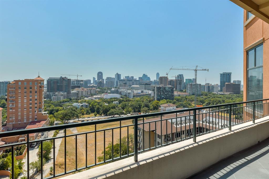 Plaza At Turtle Creek Residence Ph - Residential