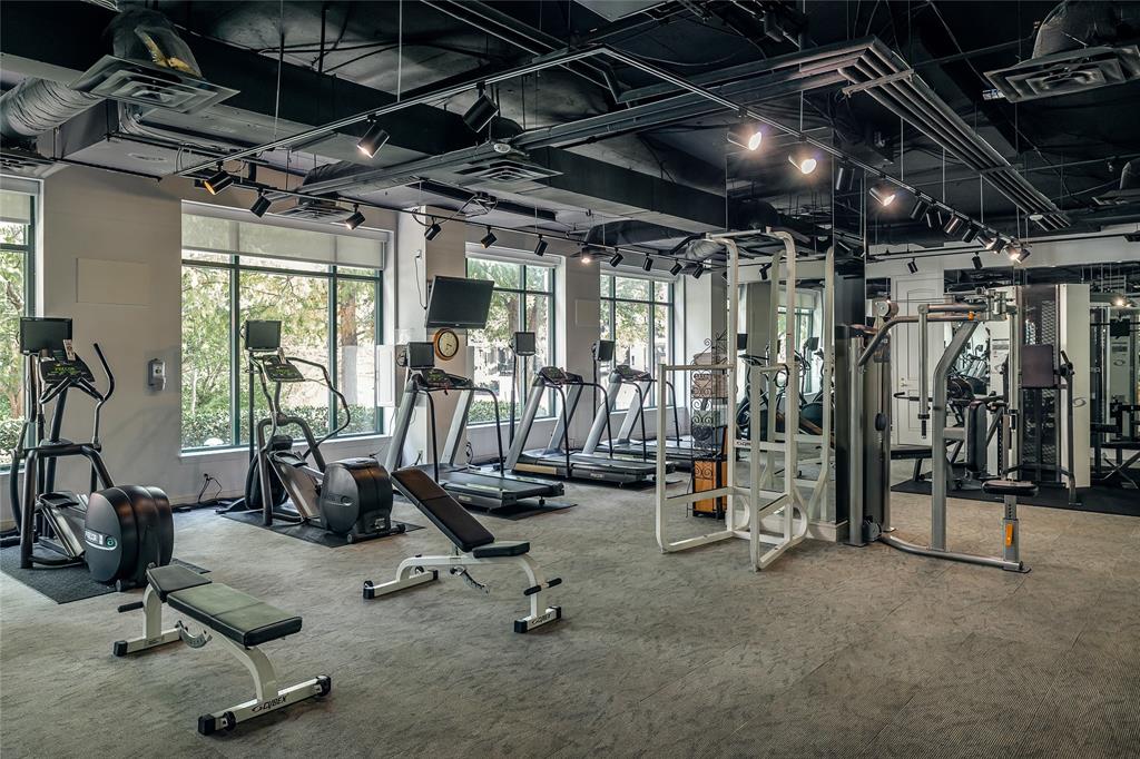 Plaza At Turtle Creek Residence Ph - Residential