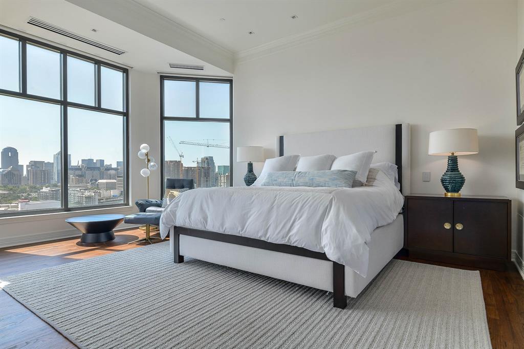 Plaza At Turtle Creek Residence Ph - Residential