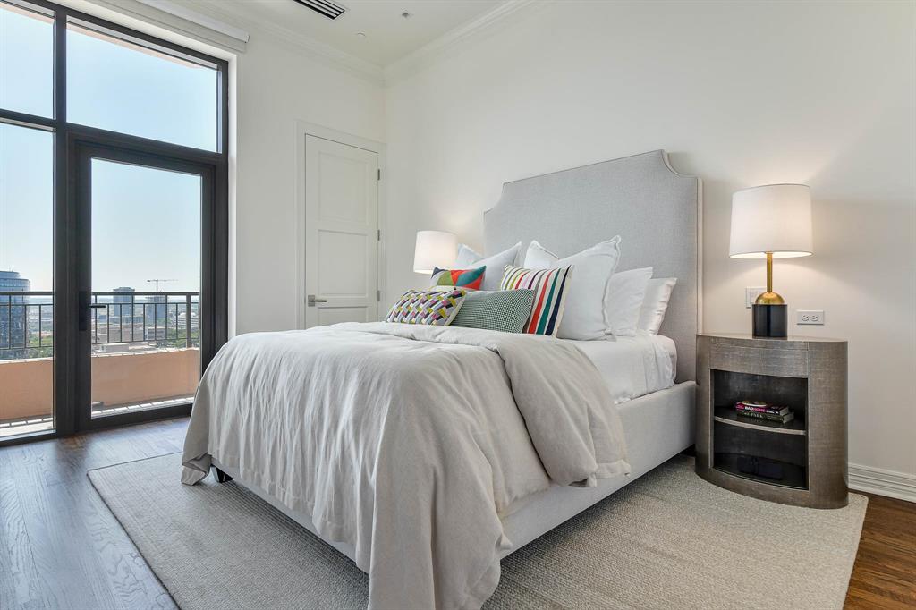 Plaza At Turtle Creek Residence Ph - Residential