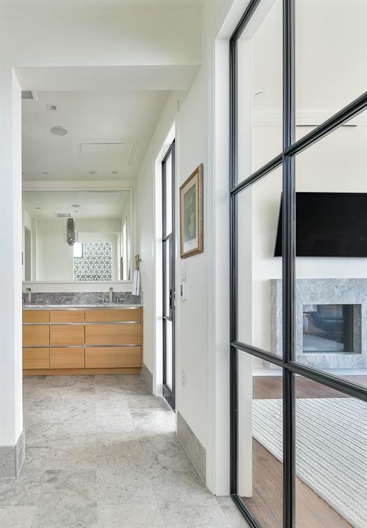 Plaza At Turtle Creek Residence Ph - Residential