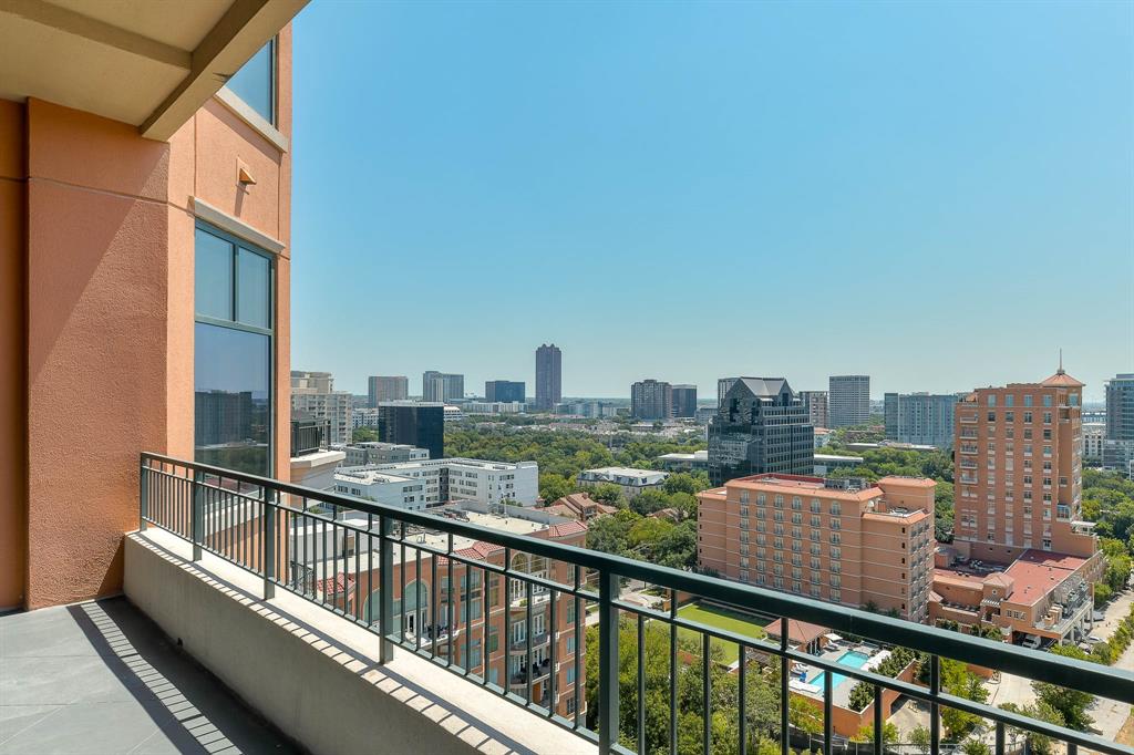 Plaza At Turtle Creek Residence Ph - Residential