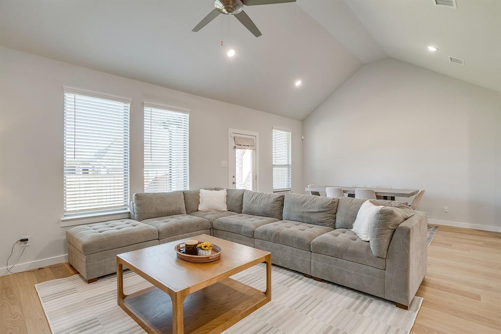 Ventana - Residential