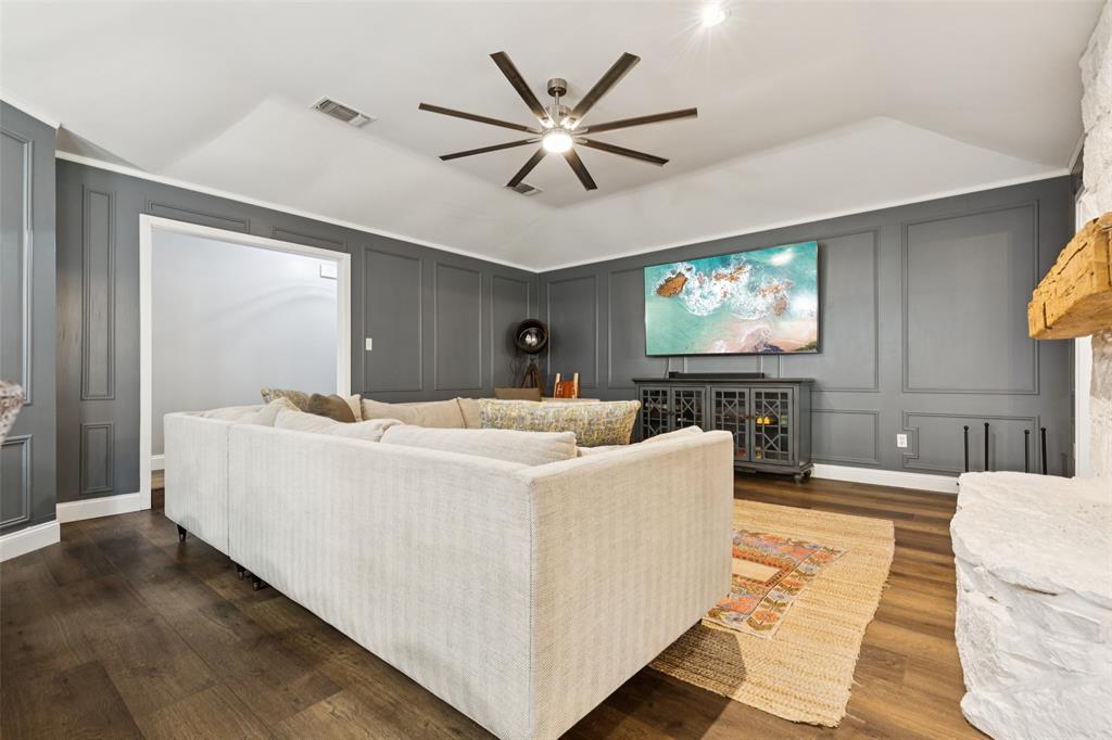3 Brookfield Court