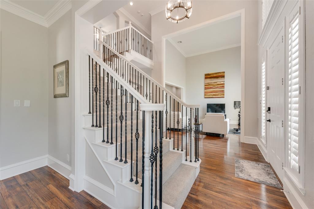2533 Mosswood Drive
