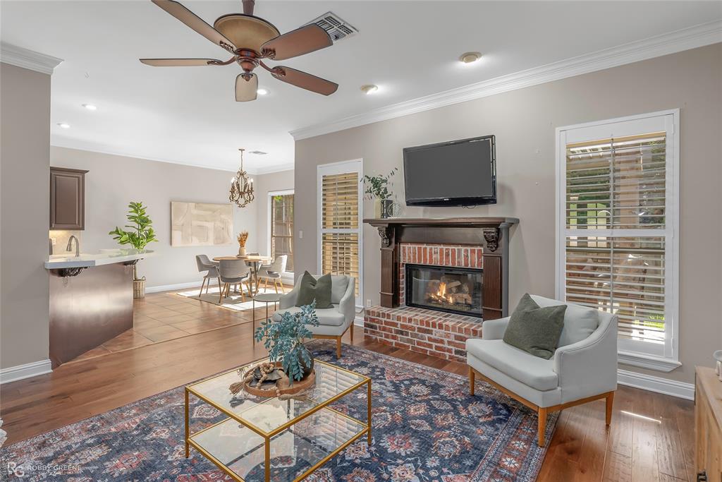 552 Grand Oaks Drive