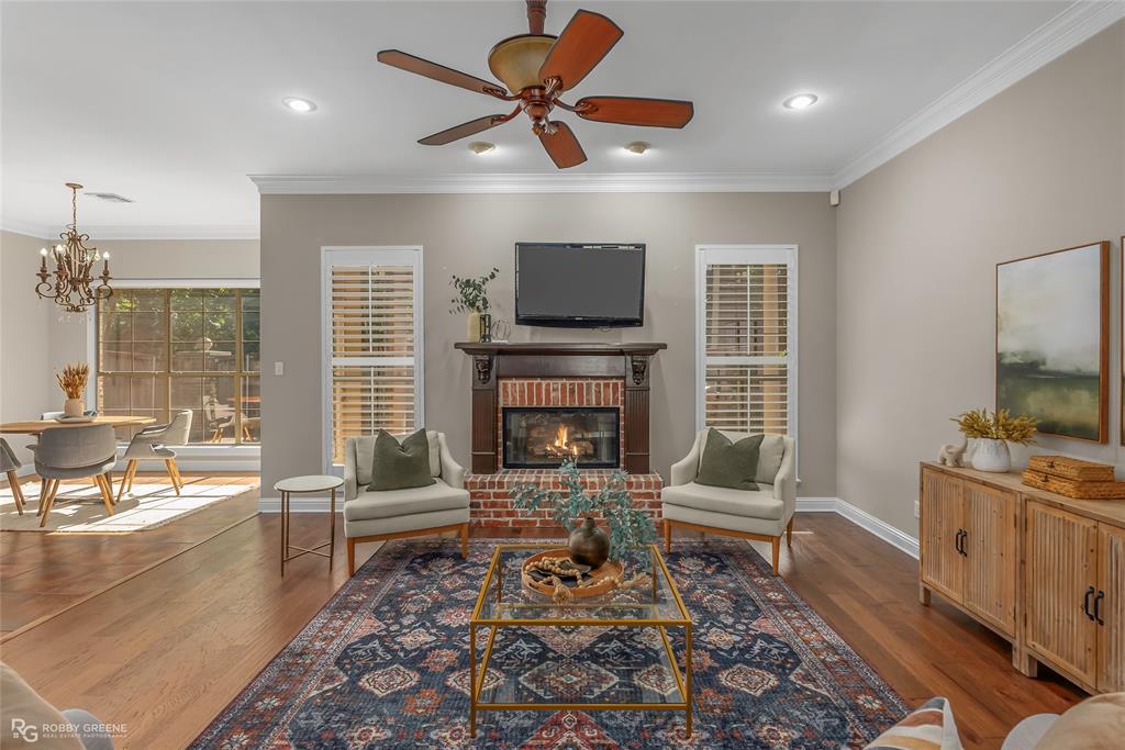 552 Grand Oaks Drive
