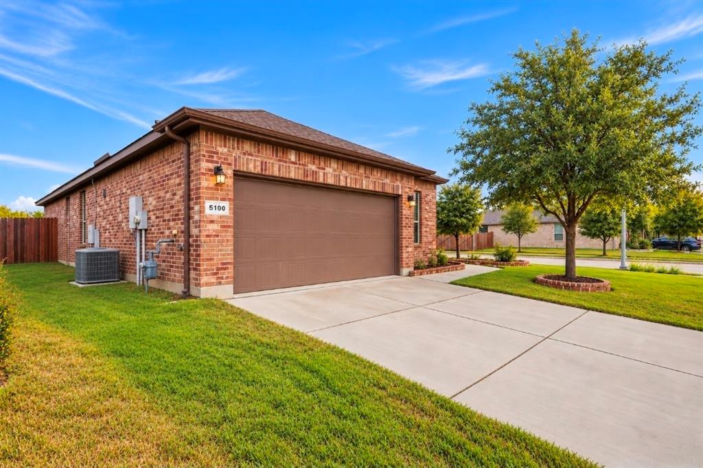 5100 Sugarcane Lane