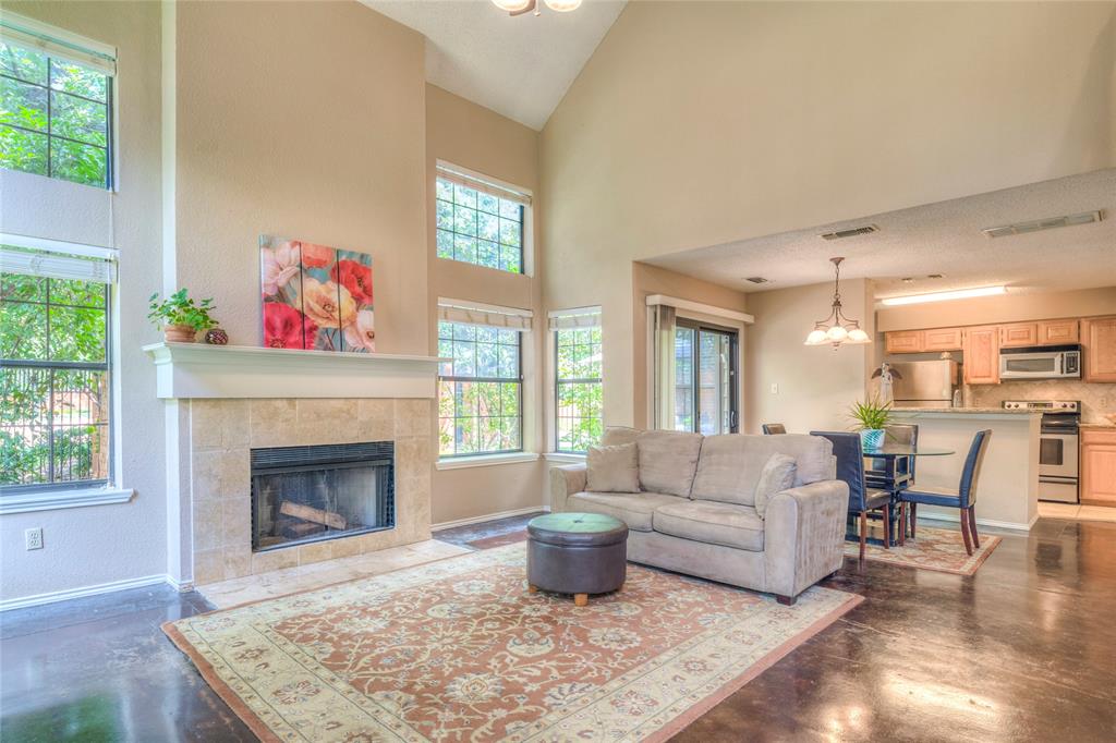 422 Santa Fe Trail 11