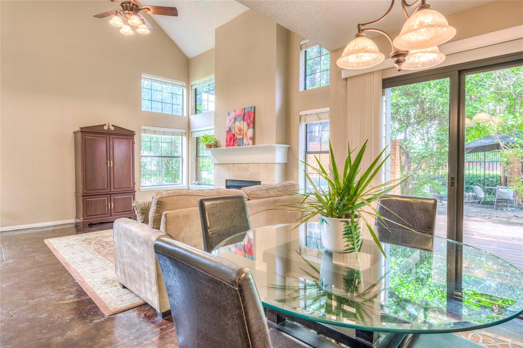 422 Santa Fe Trail 11