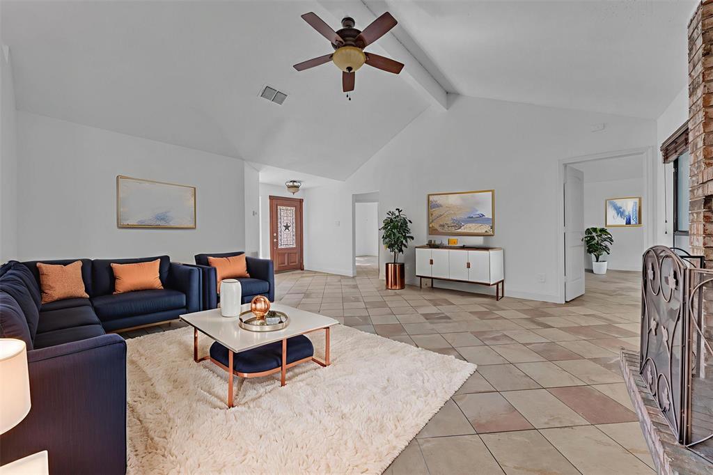 1405 Glenwillow Drive