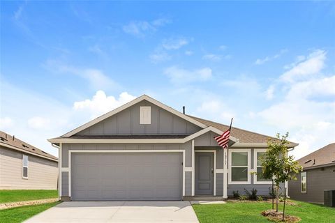 Photo of 10737 Dusty Ranch Road, Fort Worth, TX 76108 (MLS # 21094222)