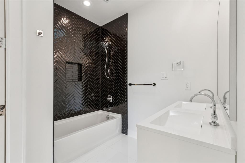 Miller & Stemmons - Residential Lease