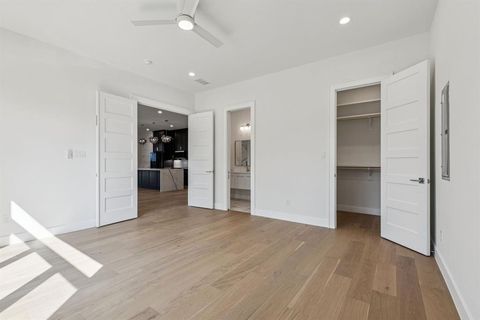 Tiny photo for 900 Haines Avenue, Dallas, TX 75208 (MLS # 21074976)