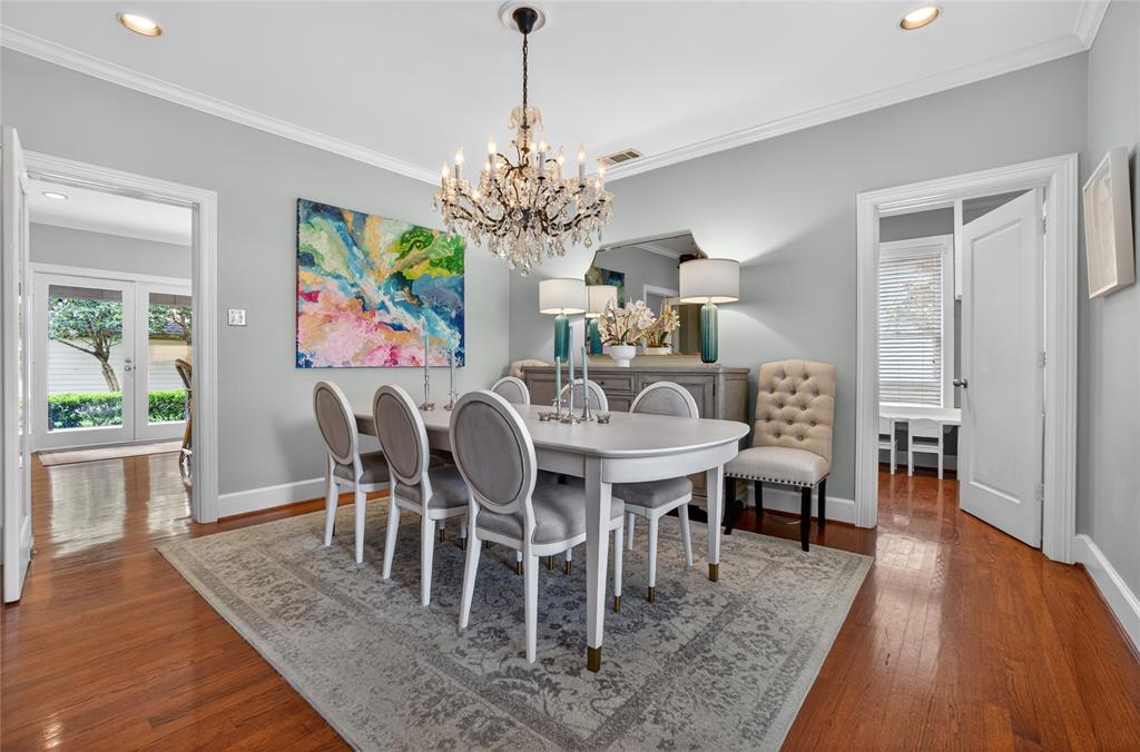 5446 Mercedes Avenue