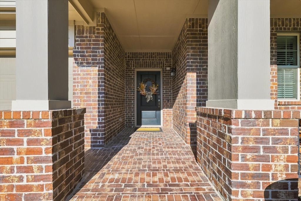 1325 Canary Lane